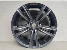 Laden Sie das Bild in den Galerie-Viewer, 1x Alufelge 18 Zoll 8.0" 5x112 40ET Glanz Grau 3G8601025N VW Arteon Rim Wheel FEL9843578640yh