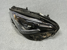 Laden Sie das Bild in den Galerie-Viewer, Frontscheinwerfer Mercedes-Benz Cla 1189066901 LED Links Scheinwerfer Headlight SCH7530081007lh
