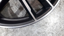 Laden Sie das Bild in den Galerie-Viewer, 1x Alufelge 18 Zoll 9.0" 5x112 8093406 BMW G31 G30 Rim Wheel FEL9591233567dq