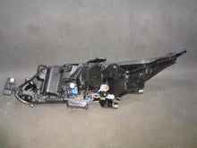 Laden Sie das Bild in den Galerie-Viewer, Frontscheinwerfer Mitsubishi Eclipse Cross I 8301D072 LED Rechts Headlight SCH4278630712zm