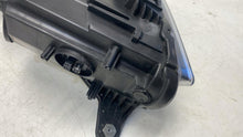Laden Sie das Bild in den Galerie-Viewer, Frontscheinwerfer Mercedes-Benz Slk A1728206761 Rechts Scheinwerfer Headlight SCH3004232079yl