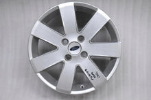 Laden Sie das Bild in den Galerie-Viewer, 1x Alufelge 17 Zoll 7.0&quot; 4x108 49ET Glanz Silber 2S4J-AA Ford Focus Rim Wheel
