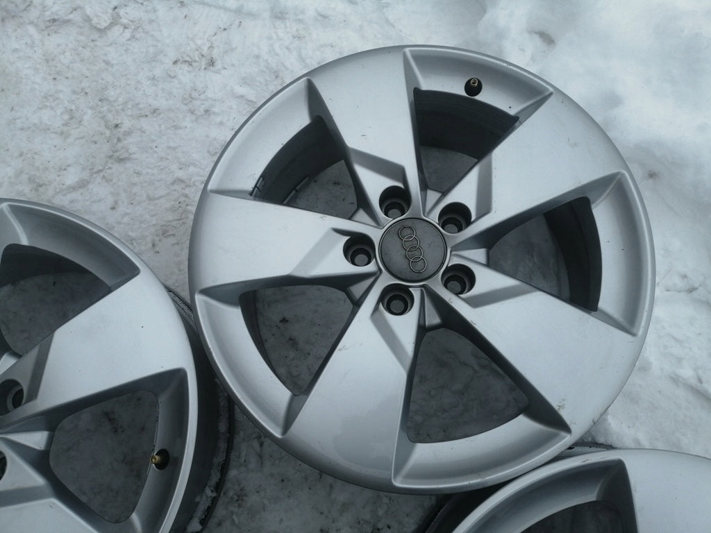 4x Alufelge 17 Zoll 7.0" 5x112 47ET Silber 8S0601025J Audi A6 A4 Rim Wheel FEL5219278112up