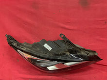 Laden Sie das Bild in den Galerie-Viewer, Frontscheinwerfer Opel Astra 39077807 7963200002 Full LED Rechts Headlight SCH7296860420hm