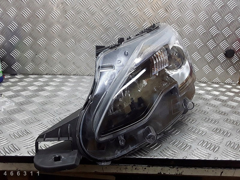 Frontscheinwerfer Peugeot 2008 L90167014 Links Scheinwerfer Headlight SCH1190675698ye