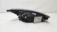 Laden Sie das Bild in den Galerie-Viewer, Frontscheinwerfer Ford Focus MX7B-13E015-ED Links Scheinwerfer Headlight