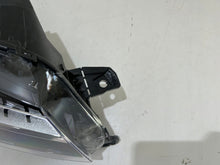 Load image into Gallery viewer, Frontscheinwerfer Opel Zafira 67651216 Rechts Scheinwerfer Headlight