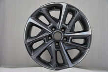 Laden Sie das Bild in den Galerie-Viewer, 1x Alufelge 17 Zoll 7.0" 5x114.3 53ET Glanz 52910-G4720 Hyundai I Mg Rim Wheel FEL6931518933fs