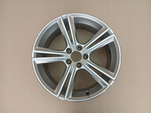 Laden Sie das Bild in den Galerie-Viewer, 1x Alufelge 18 Zoll 8.0" 5x108 42ET Glanz 31362839 Volvo V60 S60 Rim Wheel FEL5753916515rg
