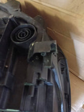 Laden Sie das Bild in den Galerie-Viewer, Frontscheinwerfer VW T-Roc 2GA941035D Links Scheinwerfer Headlight SCH3845997398cn