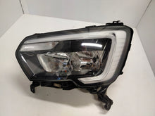 Laden Sie das Bild in den Galerie-Viewer, Frontscheinwerfer Renault Master 260607867R Links Scheinwerfer Headlight SCH9286625074hg