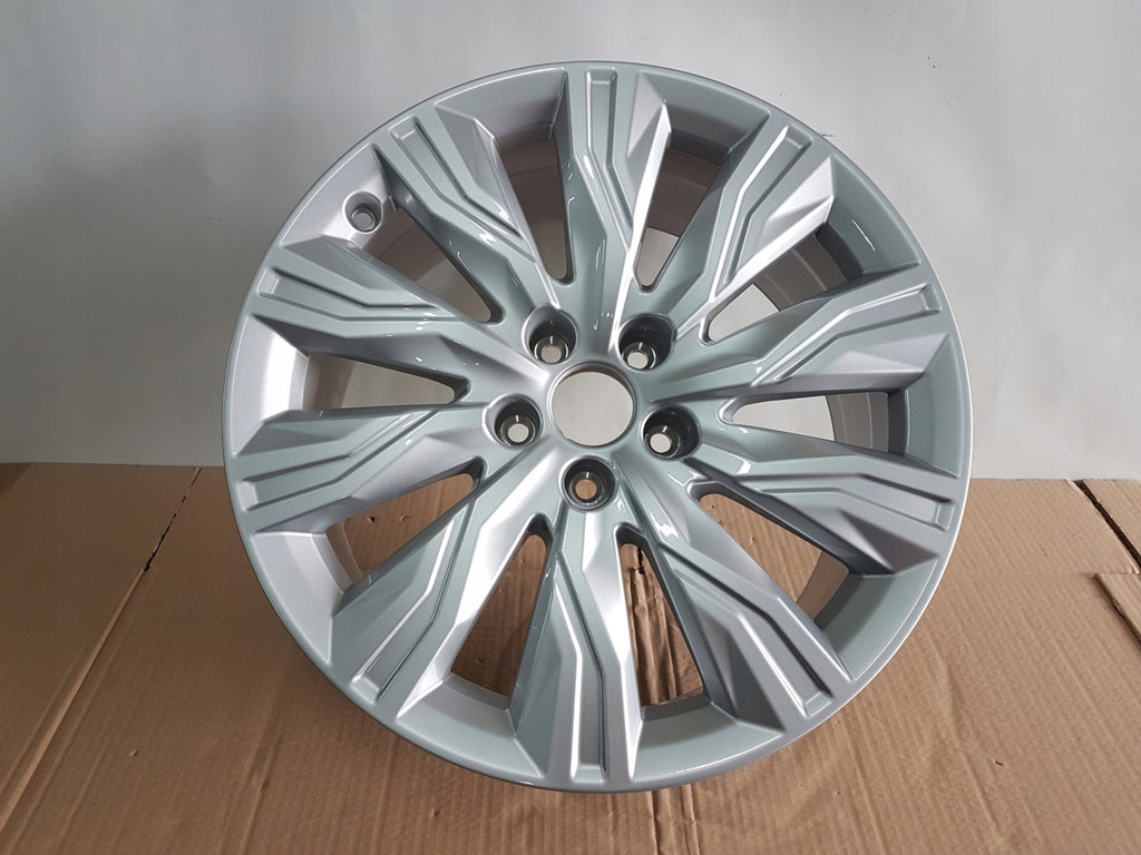1x Alufelge 18 Zoll 7.5" 5x112 39ET 75JX18 Audi A4 B9 Rim Wheel FEL3771312579ne