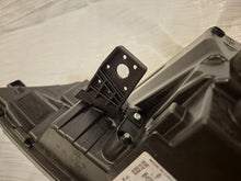 Laden Sie das Bild in den Galerie-Viewer, Frontscheinwerfer Renault Captur 260604753R Links Scheinwerfer Headlight SCH2277824572cq