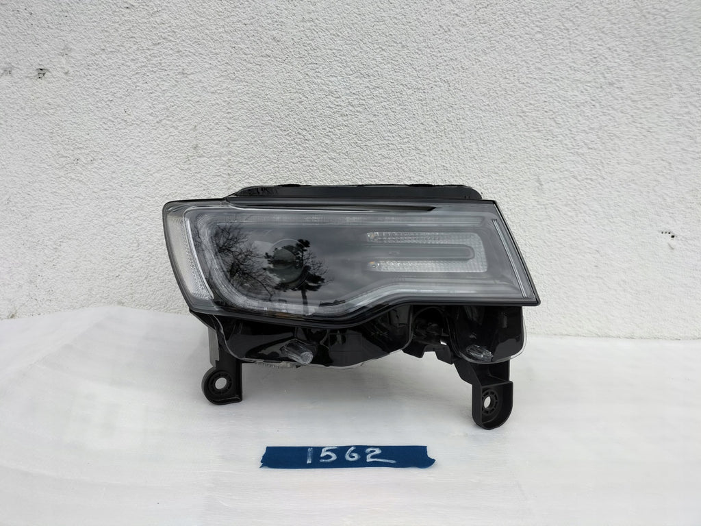 Frontscheinwerfer Jeep Grand Cherokee Xenon Rechts Scheinwerfer Headlight SCH6760514889cw