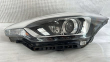 Laden Sie das Bild in den Galerie-Viewer, Frontscheinwerfer Hyundai I20 Links Scheinwerfer Headlight SCH5592677599db