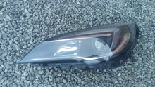 Load image into Gallery viewer, Frontscheinwerfer Opel Astra 39047198 Links Scheinwerfer Headlight SCH1081927347ff