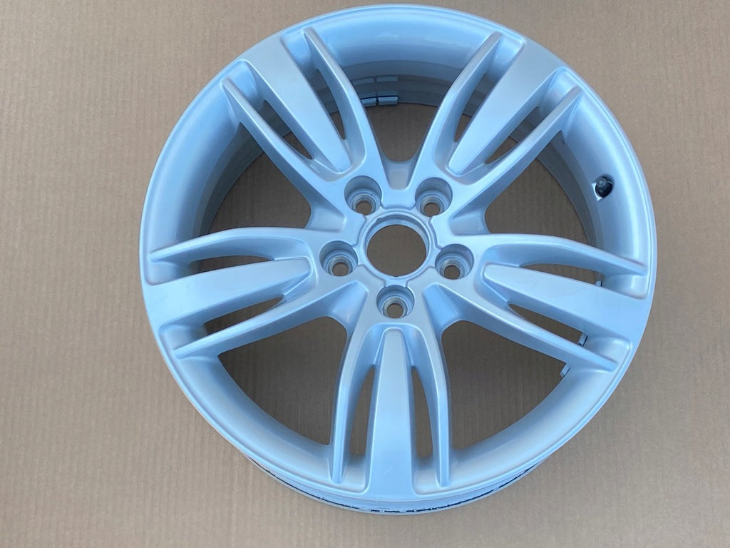 4x Alufelge 17 Zoll 8.5" 5x112 33ET Glanz Silber 8U0601025E Audi A4 A3 Rim Wheel FEL4139647792rh