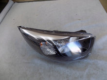 Laden Sie das Bild in den Galerie-Viewer, Frontscheinwerfer Kia Picanto 92102-G6000 Rechts Scheinwerfer Headlight SCH4489081585nc