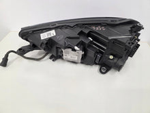 Laden Sie das Bild in den Galerie-Viewer, Frontscheinwerfer Skoda Fabia IV 6VB941016B Rechts Scheinwerfer Headlight SCH1324099557lg