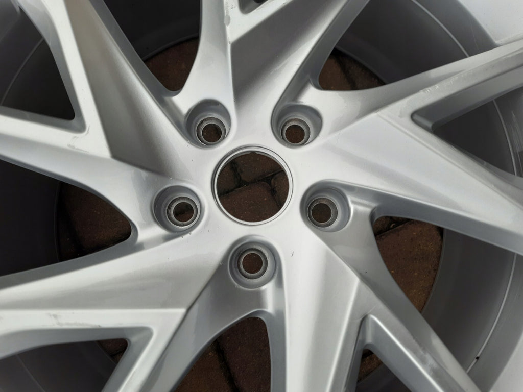 1x Alufelge 18 Zoll 8.0" 5x112 40ET Silber Cupra Formentor Rim Wheel FEL4585763758bx
