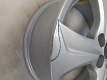 Load image into Gallery viewer, 1x Alufelge 16 Zoll 6.0&quot; 5x100 45ET Glanz Silber PW457-0D002 Toyota Rim Wheel