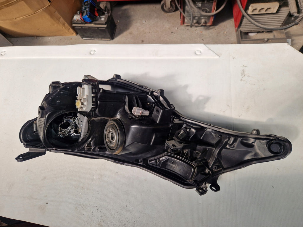 Frontscheinwerfer Toyota IV W0836 Xenon Rechts Scheinwerfer Headlight SCH3810321877jd