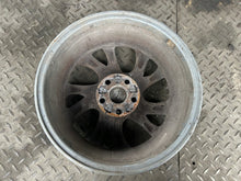 Laden Sie das Bild in den Galerie-Viewer, 1x Alufelge 16 Zoll 6.5" 5x114.3 45ET Glanz Silber 6775685 Toyota Rim Wheel FEL1248413666ee
