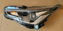 Laden Sie das Bild in den Galerie-Viewer, Frontscheinwerfer Toyota Aygo 81170-0H210 Links Scheinwerfer Headlight SCH4517561702qk