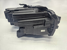 Laden Sie das Bild in den Galerie-Viewer, Frontscheinwerfer Lynk &amp; Co 01 8889665947 Links Scheinwerfer Headlight SCH4220348041ls