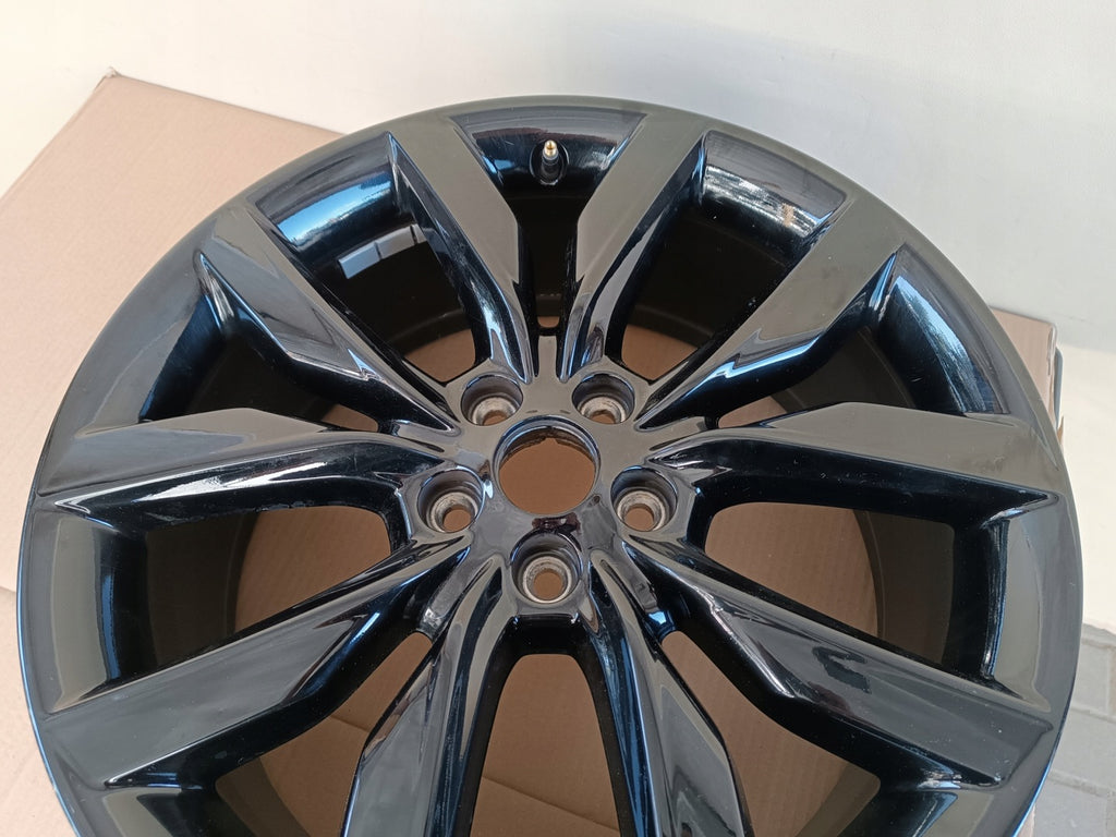 1x Alufelge 19 Zoll 8.0" 5x108 52 5ET Ford Kuga Rim Wheel FEL8886762784ad