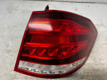 Laden Sie das Bild in den Galerie-Viewer, Rückleuchte Mercedes-Benz W212 A2129061803 Rechts Rearlight