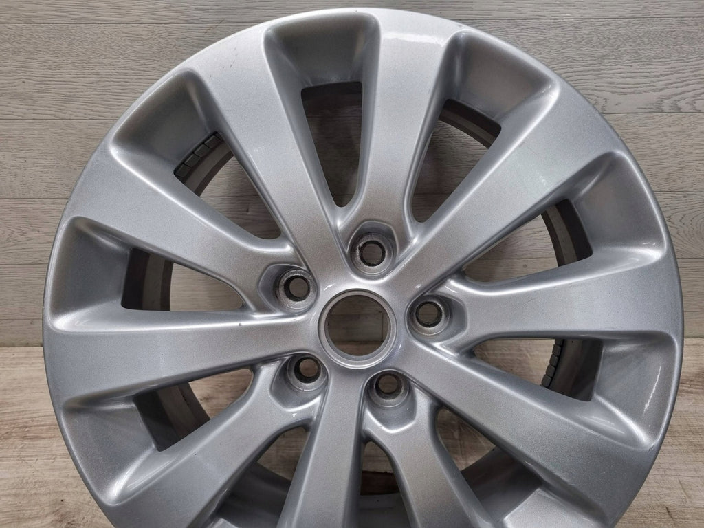 1x Alufelge 17 Zoll 7.0" 5x115 46ET 0P044K5 Opel Zafira C Rim Wheel