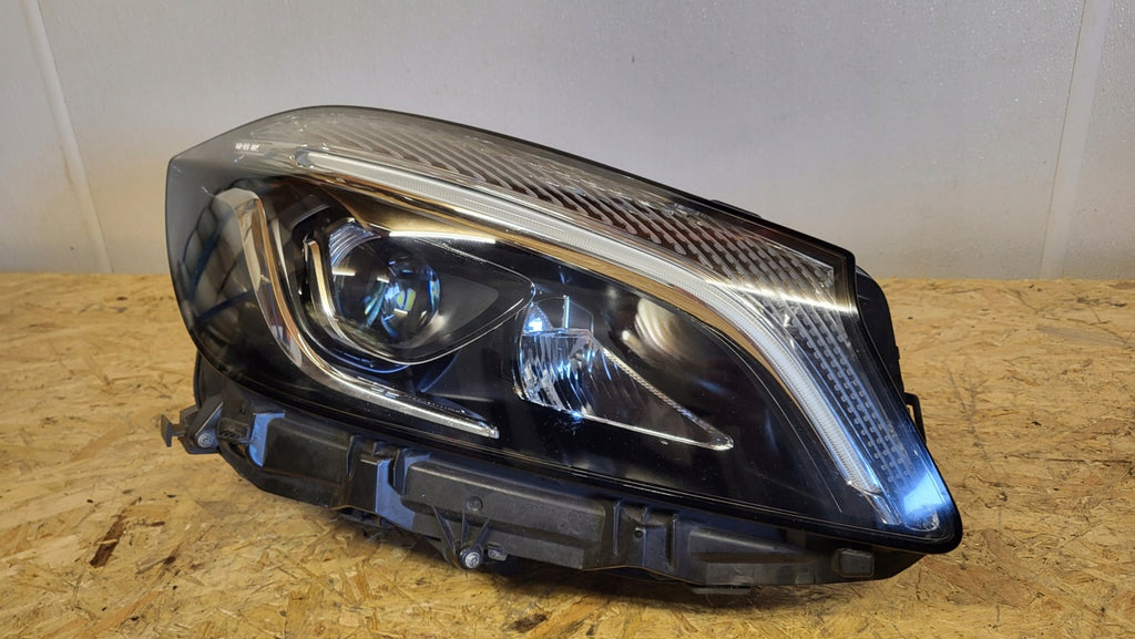 Frontscheinwerfer Mercedes-Benz W176 A1769067600 LED Rechts Headlight SCH8671775184eb