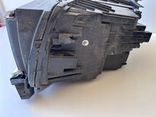Laden Sie das Bild in den Galerie-Viewer, Frontscheinwerfer Opel Grandland X 9839689680 Ein Satz Scheinwerfer Headlight SCH3743419100im