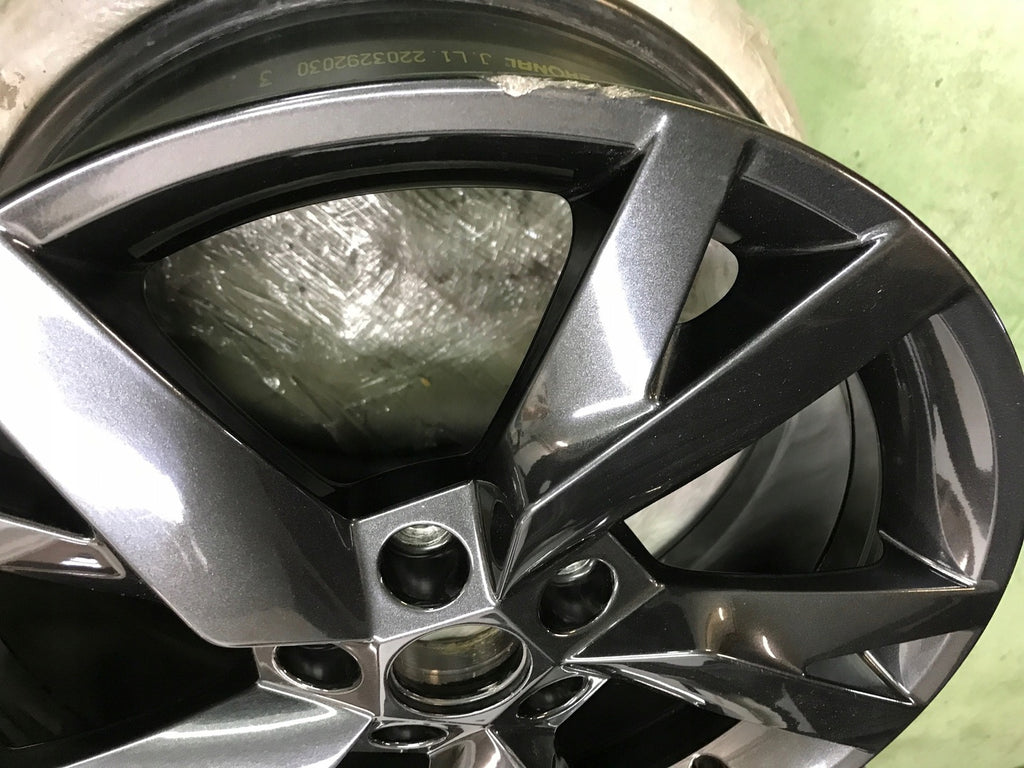 1x Alufelge 17 Zoll 6.5" 5x112 46ET Glanz 5E3601025AE Skoda Rim Wheel