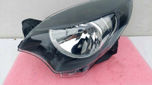 Laden Sie das Bild in den Galerie-Viewer, Frontscheinwerfer Renault Twingo II 90021373 Links Scheinwerfer Headlight SCH4120957205dz