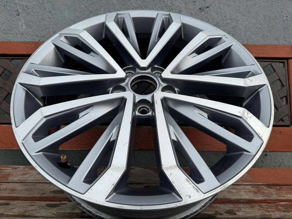 1x Alufelge 18 Zoll 7.0" 5x112 45ET Glanz Graphit 2GA601025E Mg Montego T-Roc FEL8435270213qs