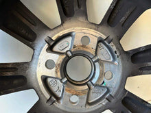 Laden Sie das Bild in den Galerie-Viewer, 1x Alufelge 15 Zoll 5.0&quot; 4x100 Mitsubishi Colt Rim Wheel