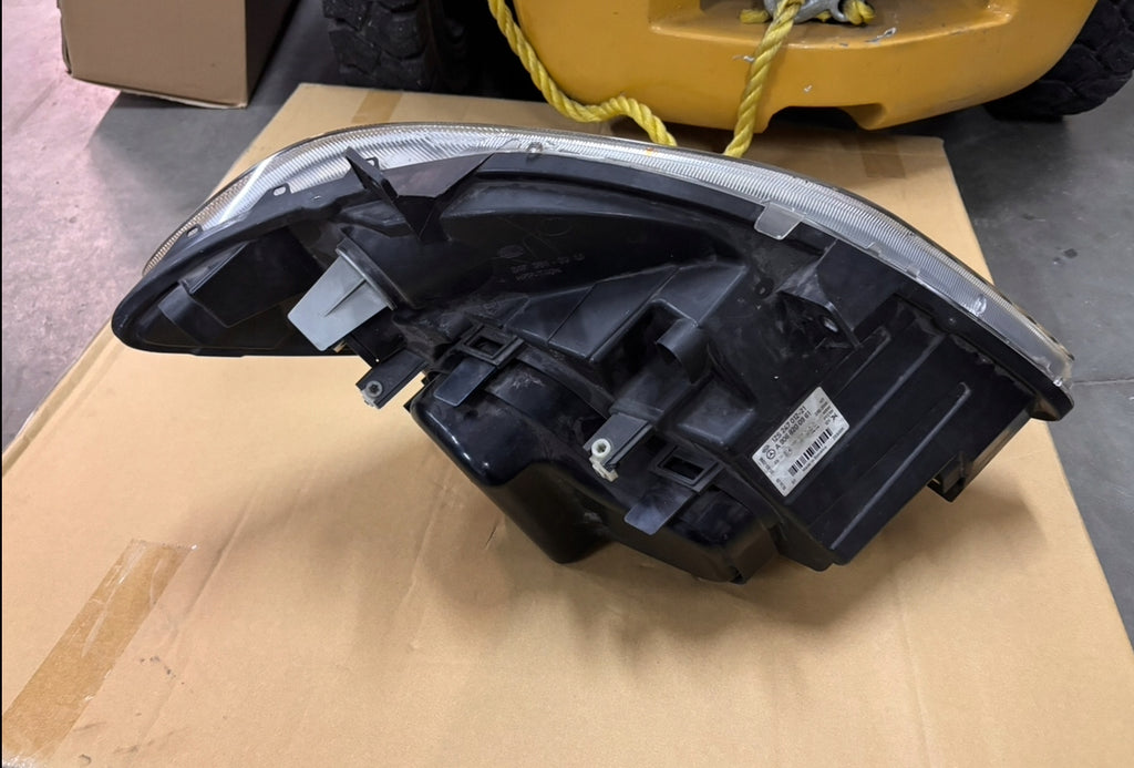 Frontscheinwerfer Mercedes-Benz Sprinter 906 A9068200961 Links Headlight SCH7004506167yh