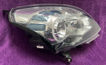 Load image into Gallery viewer, Frontscheinwerfer Renault Koleos I 260602883R Xenon Rechts Headlight