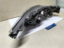 Laden Sie das Bild in den Galerie-Viewer, Frontscheinwerfer Toyota Corolla 81150-02T31-00 Links Scheinwerfer Headlight SCH4749441575xf