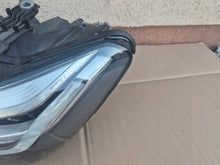 Load image into Gallery viewer, Frontscheinwerfer BMW 5 G31 G30 5A388C7-02 Links Scheinwerfer Headlight SCH2070033572av