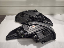 Laden Sie das Bild in den Galerie-Viewer, Frontscheinwerfer Hyundai Ix35 92102-2Y000 Ein Satz Scheinwerfer Headlight SCH8253424411ax