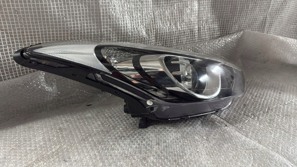 Frontscheinwerfer Hyundai I30 HYUI30LPZD12 Rechts Scheinwerfer Headlight SCH1080117554uc