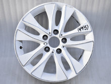 Load image into Gallery viewer, 1x Alufelge 17 Zoll 7.5" 5x120 43ET Glanz Weiß 6850152 BMW 2 F22 1 F21 F23 F20 FEL1880245986uz