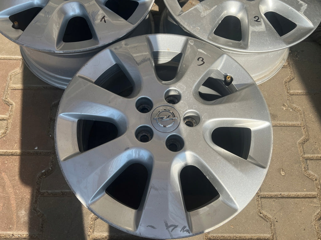 1x Alufelge 16 Zoll 6.5" 5x108 47ET Glanz Silber YP00044780 Opel Combo Rim Wheel FEL7211127398ci