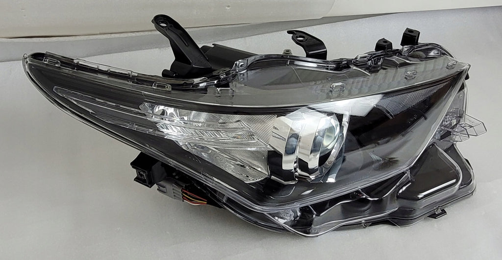 Frontscheinwerfer Toyota Auris 81130-02K30 LED Rechts Scheinwerfer Headlight