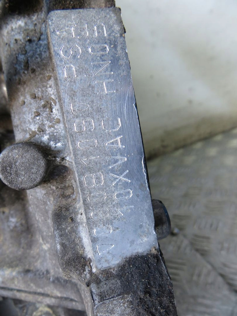 Motor Peugeot 308 II 10XVAC HN05 1.2 Benzin Engine Unkomplett