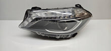 Laden Sie das Bild in den Galerie-Viewer, Frontscheinwerfer Mercedes-Benz W176 A1768205261 Xenon Links Headlight SCH3133571623jm
