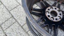 Load image into Gallery viewer, 1x Alufelge 18 Zoll 8.5&quot; 5x112 54ET Glanz A2044010704 Mercedes-Benz Rim Wheel
